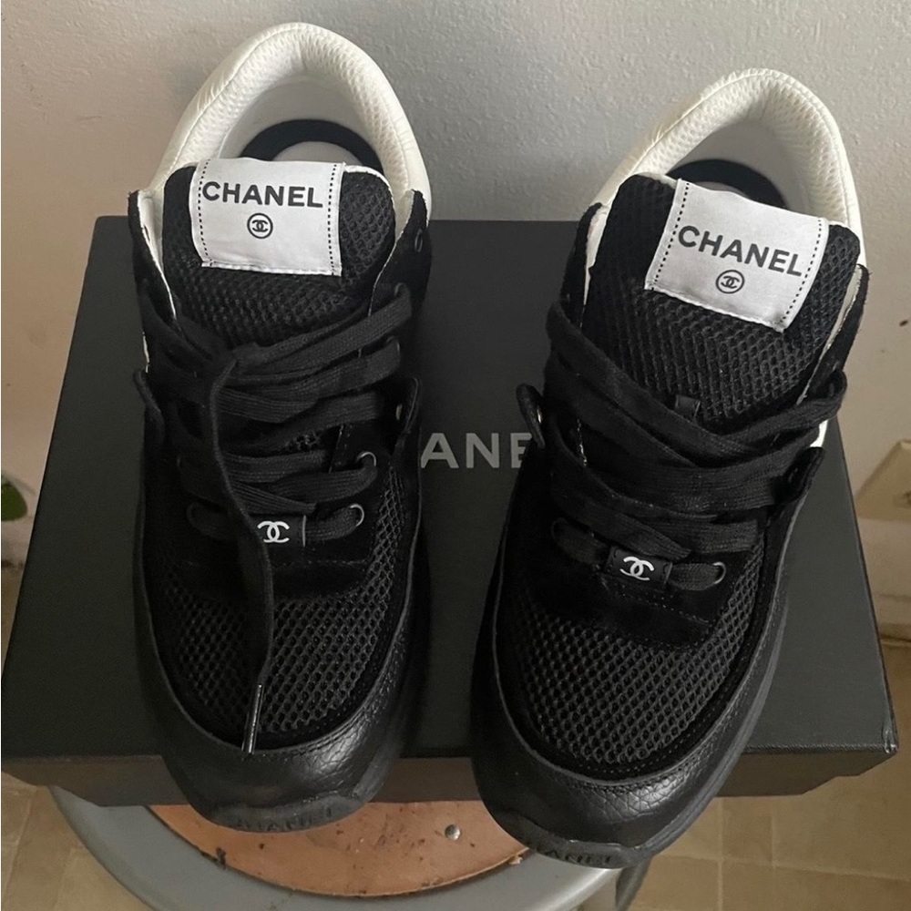 CHANEL Monochrome Athletic Sneakers - Picture 3 of 3